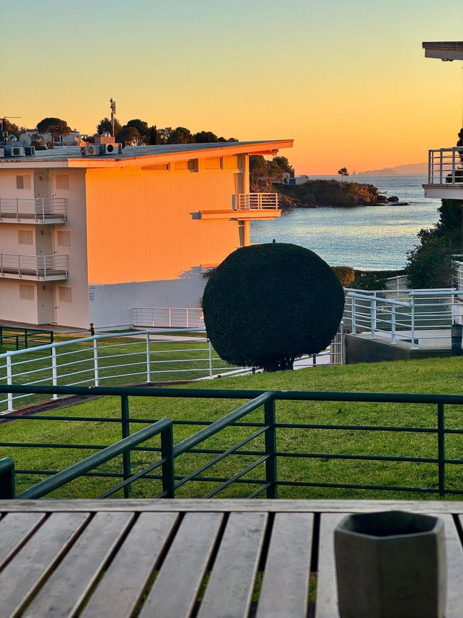 Almadrava Beach Roses Dış mekan fotoğraf